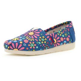 Stylish flower pattern shoes