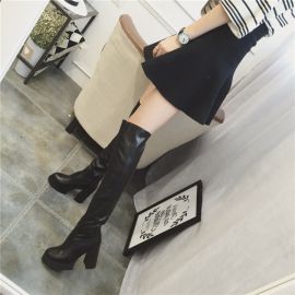 Women's leather boots with heel